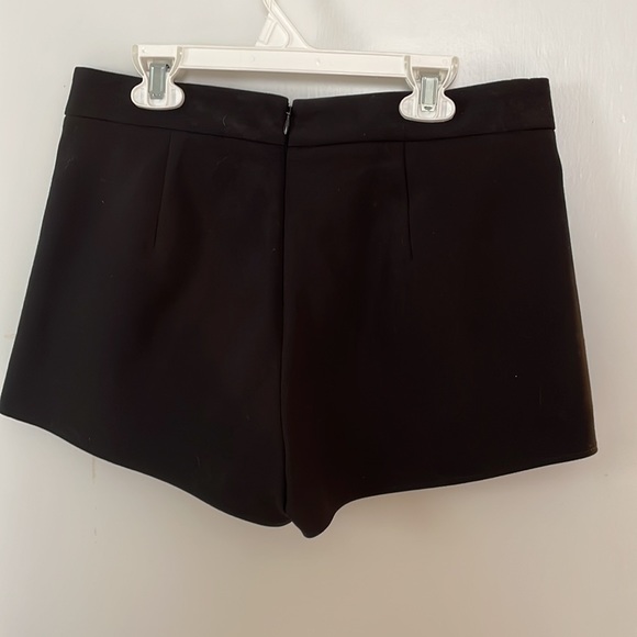 Express Black Skort - Picture 2 of 2